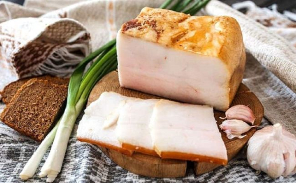 Україна різко збільшила імпорт сала з початку 2026 року