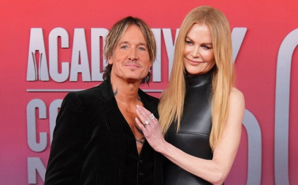 Відома акторка розлучається з чоловіком після 19 років шлюбу 