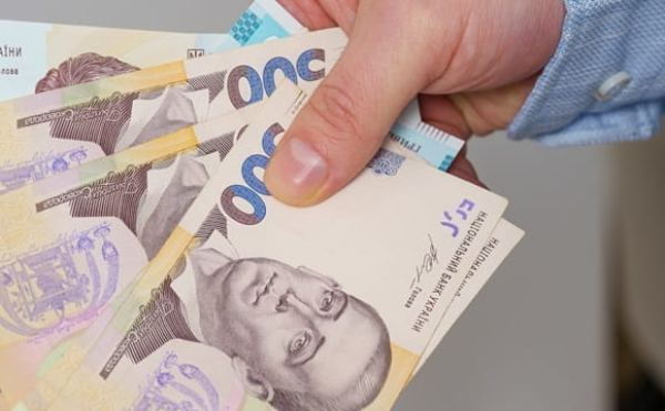 Чи можуть українці отримувати дві пенсії одночасно