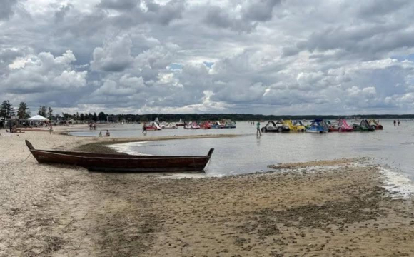 На Волині стрімко міліє Світязь