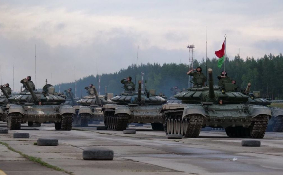 Білорусь проводить військові навчання із залученням ядерної зброї