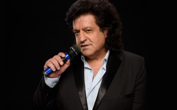 Відомий український співак потрапив у гучний скандал: його рознесли в пух і прах