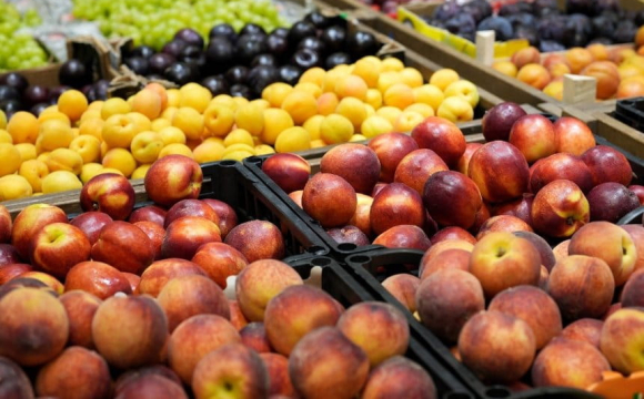 Ціни на популярні фрукти можуть зрости на 80%: чи буде дефіцит