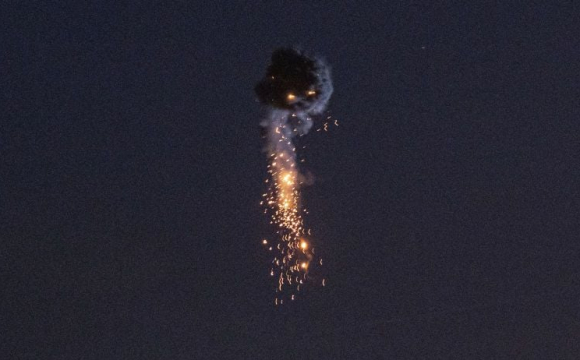 Військові у небі збили загадковий НЛО