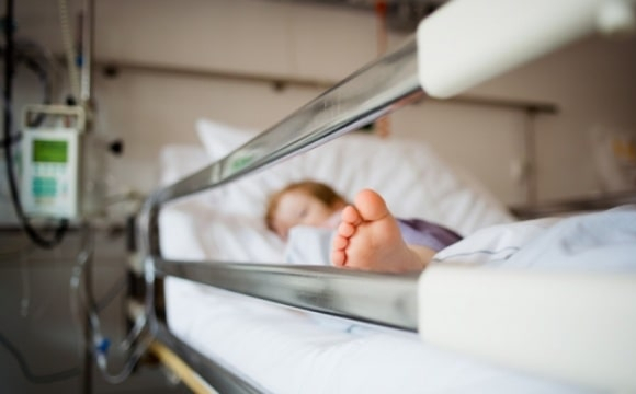 На заході України троє дітей потрапили до лікарні через генератор