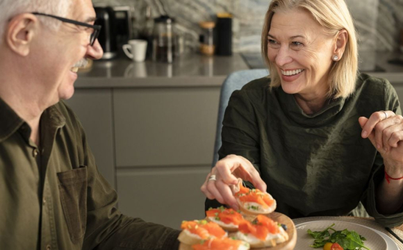 Який продукт не можна їсти людям після 60 років