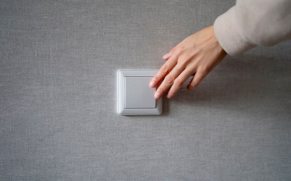 Назвали ефективні способи економити світло в будинку