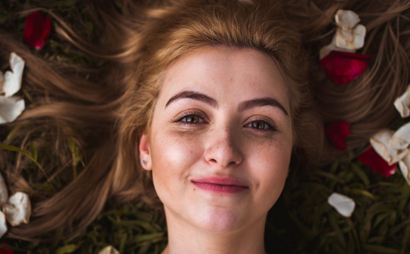 Ці ознаки говорять про те, що жінка має дар ясновидіння