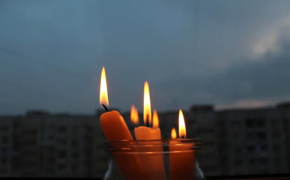 Чим зайнятися під час відключень світла