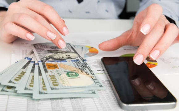 Українцям доведеться платити великі суми в державний бюджет