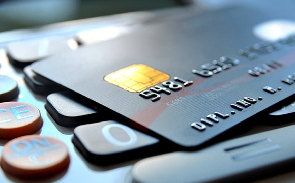 Українці отримають миттєві знижки у 25% від Ощадбанку: де можна скористатися