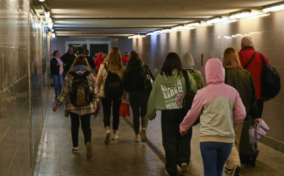 Українці повинні виїхати з Польщі протягом 30 днів: що відбувається