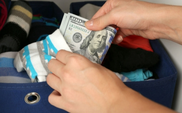 Гроші на чорний день: в Україні зростають потоки готівки