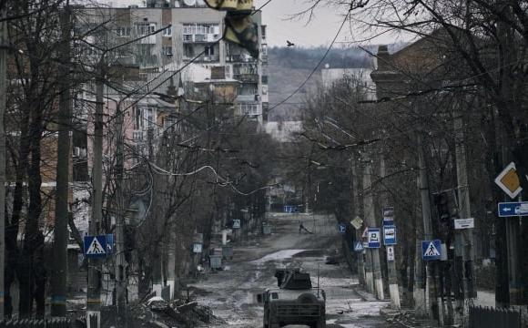 Росія готує відоме українське місто до 9 травня: показали страшні кадри