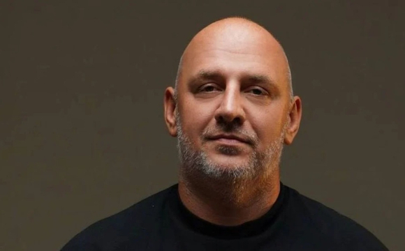 У відомого співака, який втік з України, великі проблеми із грошима