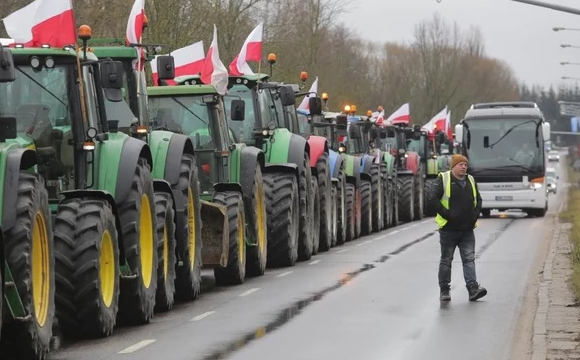 Польські фермери знову планують протести на кордоні з Україною