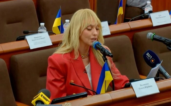 «Виср*лися? Ну слава Богу»: відома співачка різко відповіла українцям