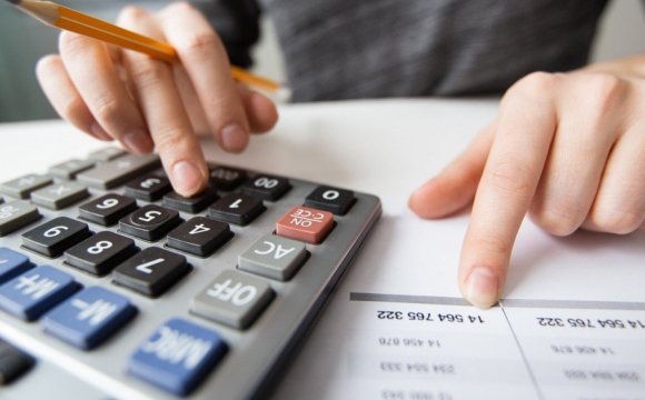 Українців змусять платити нові податки: у чому причина