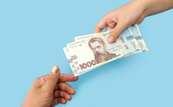 Українці мають повернути державі свої пенсії: що відбувається