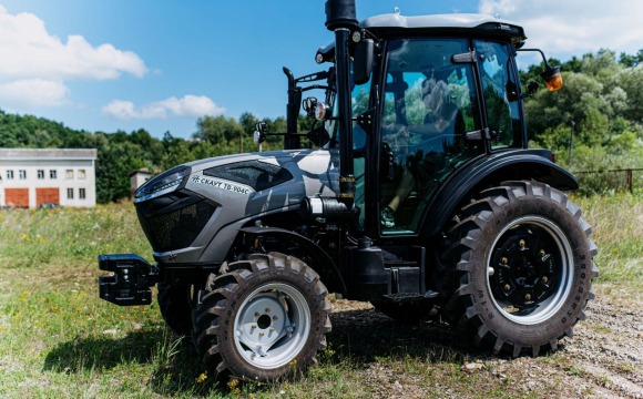 7 причин купити трактор для вашого господарства