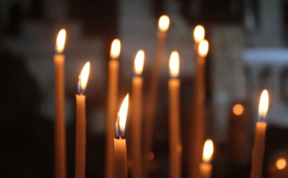 Чи можна жінкам заходити до храму без хустки: неочікувана відповідь