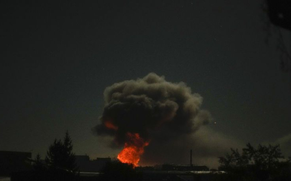 У Львові пролунали потужні вибухи: ймовірно, приліт «Орєшніка»