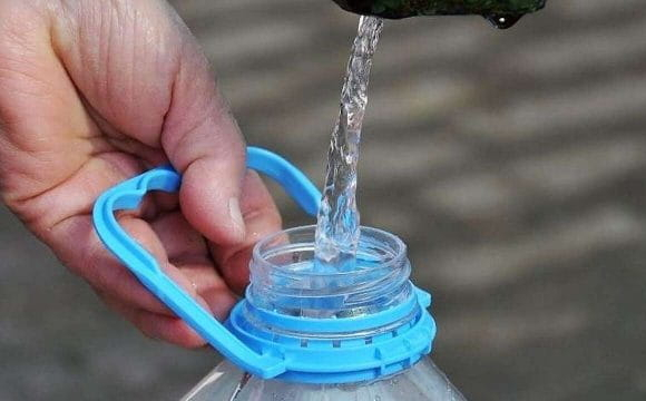 Українців закликали мати постійний запас питної та технічної води