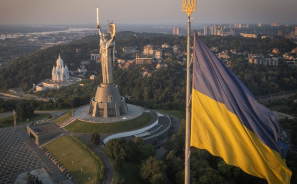 «Доведеться пожертвувати»: відома тарологиня дала цікавий прогноз