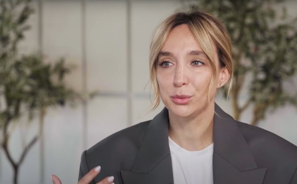 На відому блогерку вчинили замах після скандалу з Алхім