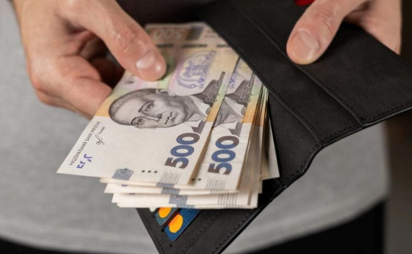Українцям виплатять по 6500 гривень «зимової підтримки»: чому саме зараз