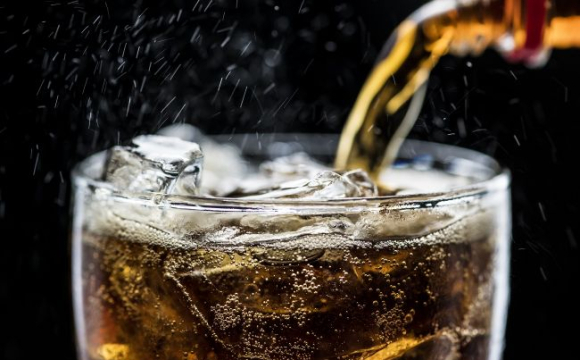 Цей популярний напій руйнує кістки