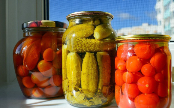 Скільки років можна зберігати консервацію