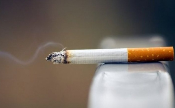 Усім, хто народився після 2008 року, заборонять курити