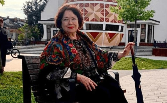 Відому українську акторку вигнали з театру після 32 років роботи