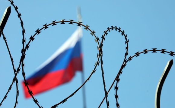 Стало відомо, яка країна таємно допомагає у війні РФ