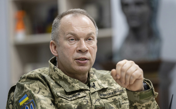 ОФІЦІЙНО: Зеленський звільнив Сирського з посади Головнокомандувача ЗСУ