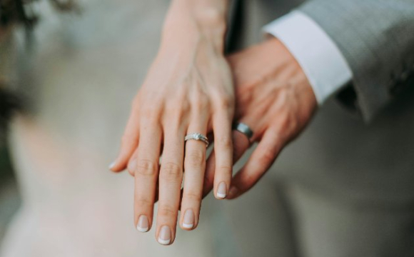 Жінка померла через кілька годин після власного весілля