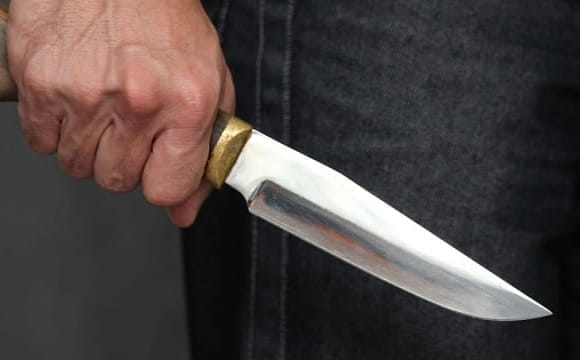 В Україні чоловік жорстоко вбив знайомого, завдавши йому 18 ударів ножем