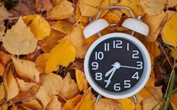 З’явилося важливе уточнення щодо переведення годинників на зимовий час