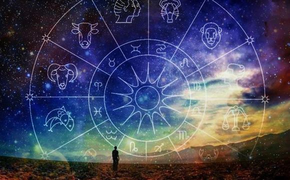 Астрологи назвали найрозумніших жінок за знаком Зодіаку