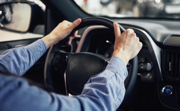 Взимку водіїв в Україні штрафуватимуть за одну поширену помилку