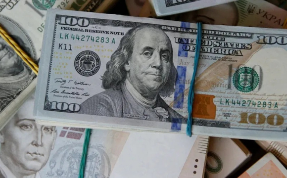 Обмінники не приймають долари в українців: названі купюри