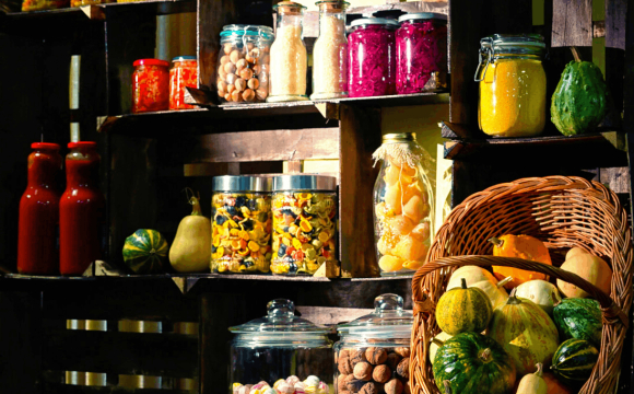 Як врятувати продукти під час відключень світла