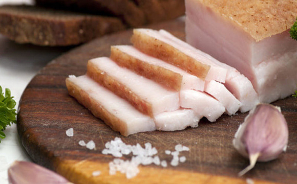 Ціни на сало продовжують зростати: скільки коштує кілограм
