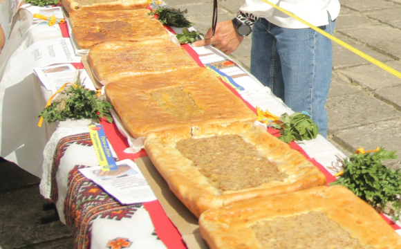 У Львівській області спекли 242-кілограмовий пиріг