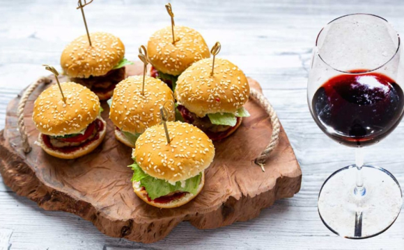 Назвали продукти, що можуть викликати серйозні хронічні захворювання