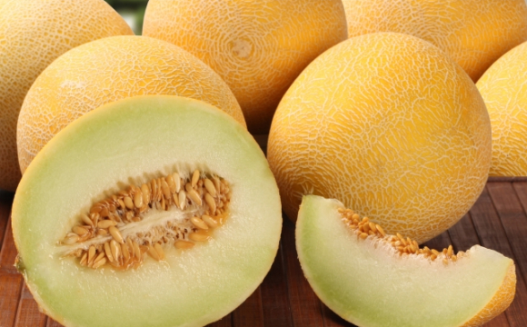 В Україні з'явився фрукт, який може бути небезпечним для здоров'я