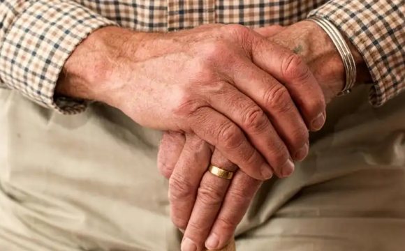 Українцям обмежать пенсії: що це означає