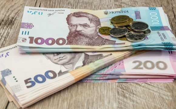 Українці отримають по 10 тисяч гривень