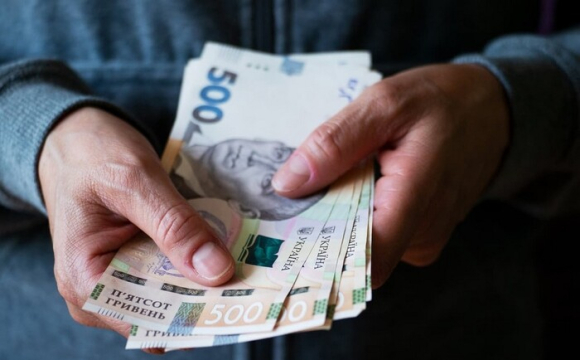 Чи зростуть зарплати українців у серпні